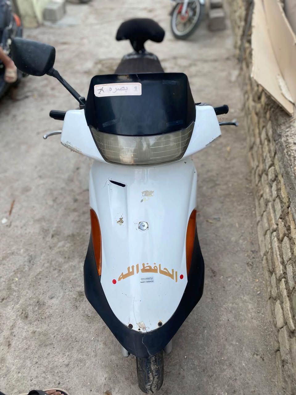 السلام عليكم …مستعجل على بيعته 
دراجه فراشه ياباني خير من الله شغاله وكامله كهربائيات 
اشاير اضويه كله شغاله مكينه خير من الله ناعمه فول
 سعره 250وبيه مجال بسيط حك الجيه مكاني بعقوبه 
اتصل وبيك خير وتدلل 
***********
