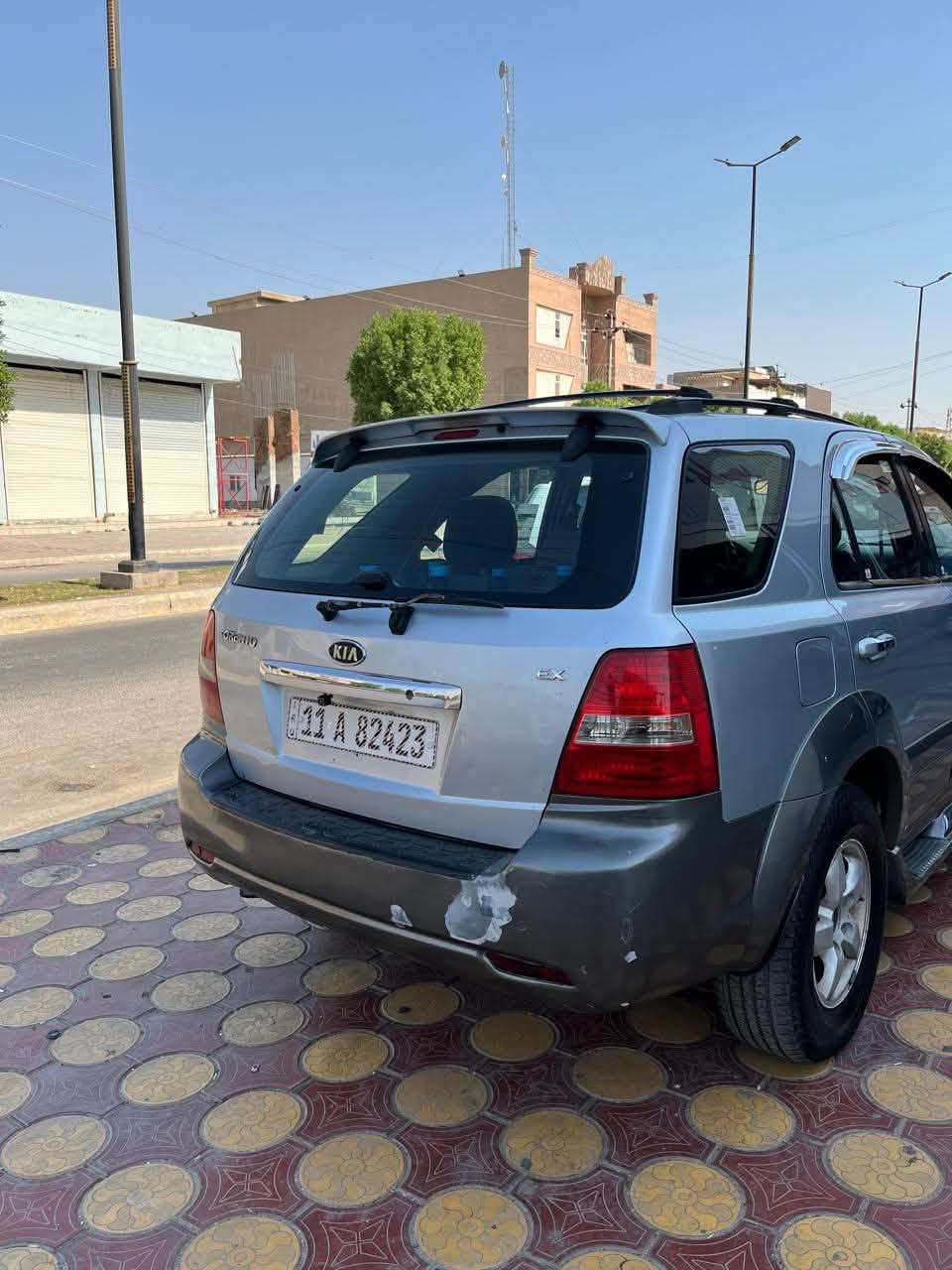 السلام عليكم
🚘 كيا سورينتو | 2007 | خليجي

🔹 اللون: رصاصي
🔹 المحرك: 3500 مكفول
🔹 الكير: مكفول
🔹 التبريد: ❄️ ثلج
🔹 الرقم: بغداد – مشروع وطني
🔹 السنوية: جديدة
🔹 الأرقام: جديدة
🔹 تبديل جاملغ عكس السائق 

صبغ حزام جمالية فقط، اثر  شخوط لا أكثر، بدون مبالغة والصور واضحة أمامكم.

السيارة حلوة ومرتبة وخدمية والجاد بالشراء ما اقصر ويا ان شاء الله .

📍 المكان: الأنبار / الفلوجة

📞 للتواصل: اتصال أو واتساب
***********

💰 السعر: 83 
بيها مجال للشراي فقط.

الجاد يتفضل، وتشرفوني بأي استفسار .
