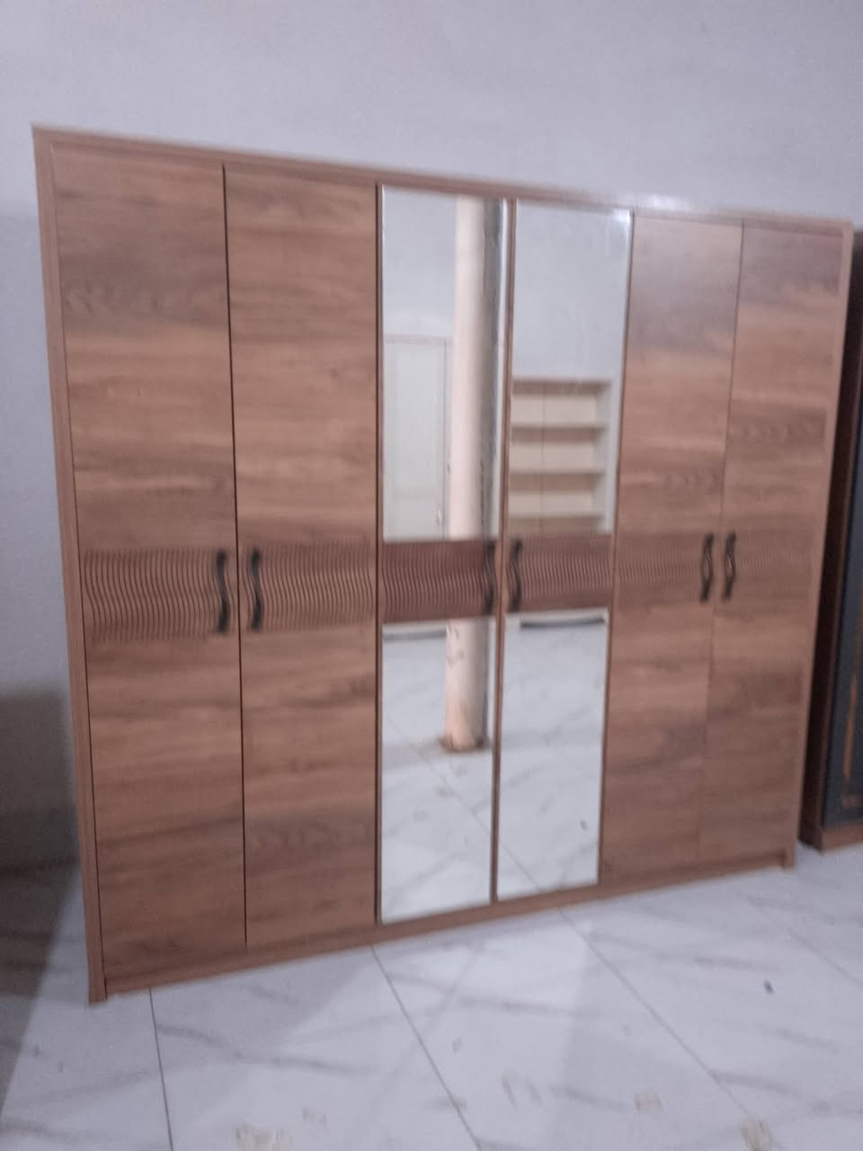 للبيع غرفه نوم تركي 6قطع أخو الجديد احلى من الصورة للاستفسار اتصل ***********
