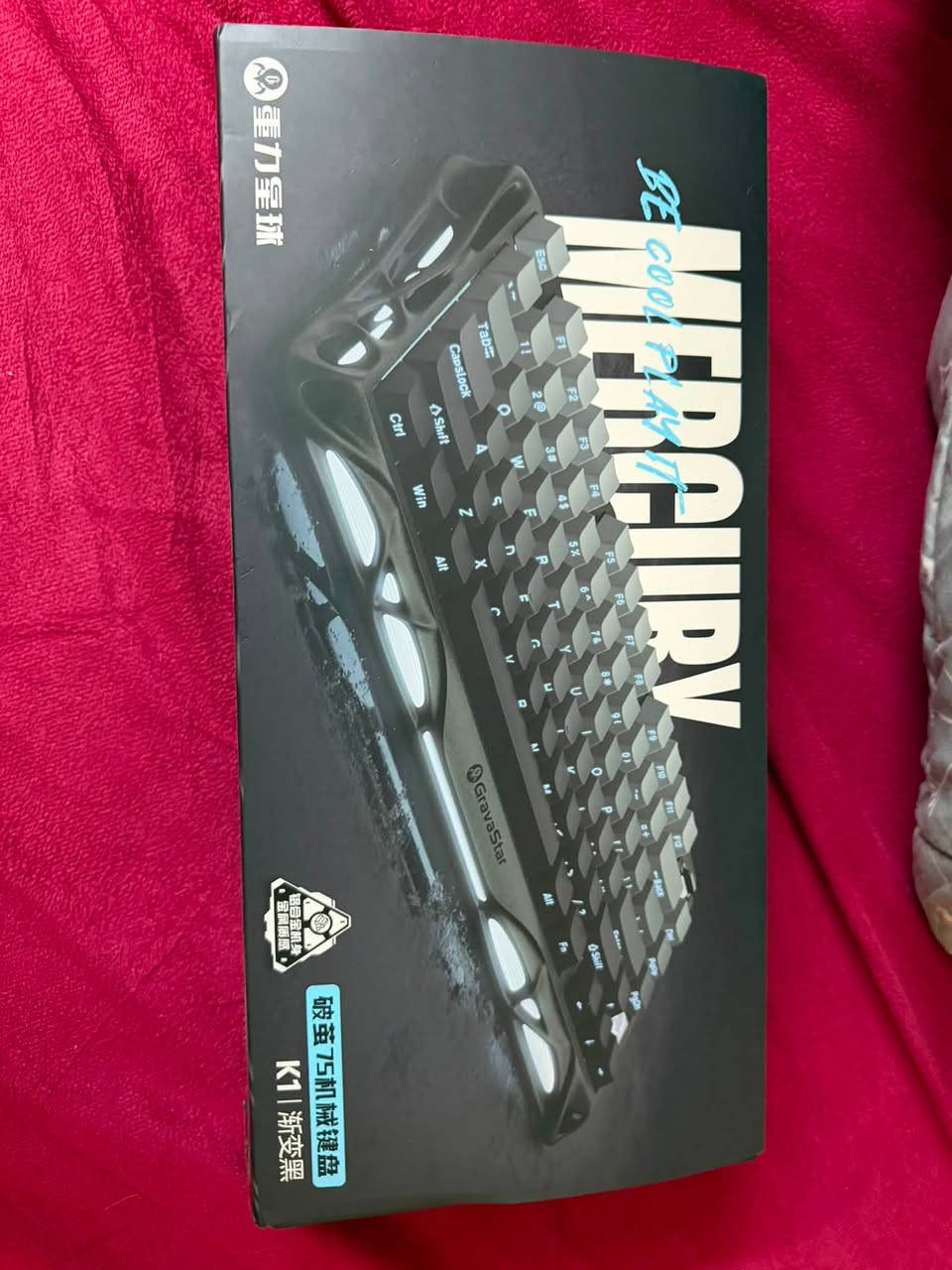 GravaStar Mercury K1
* ⌨️ تصميم 75% (79 زر + Knob)
* 🪨 هيكل ألمنيوم Premium
* 🔧 Gasket Mount مع 5 طبقات عزل للصوت
* 🎮 سويتشات Linear قابلة للتبديل (Hot-Swappable)
* 🌈 RGB مزدوج بـ 13 وضع إضاءة
* 🔋 بطارية 8000mAh
* 📡 اتصال ثلاثي: USB-C / 2.4GHz / Bluetooth
* 🧩 Keycaps من PBT + PC
* 💻 يدعم Windows و macOS
سعرة ١٥٠ الف قفل
مستعمل شهر نظيف وشرط الفحص 
تواصل *********** واتساب
