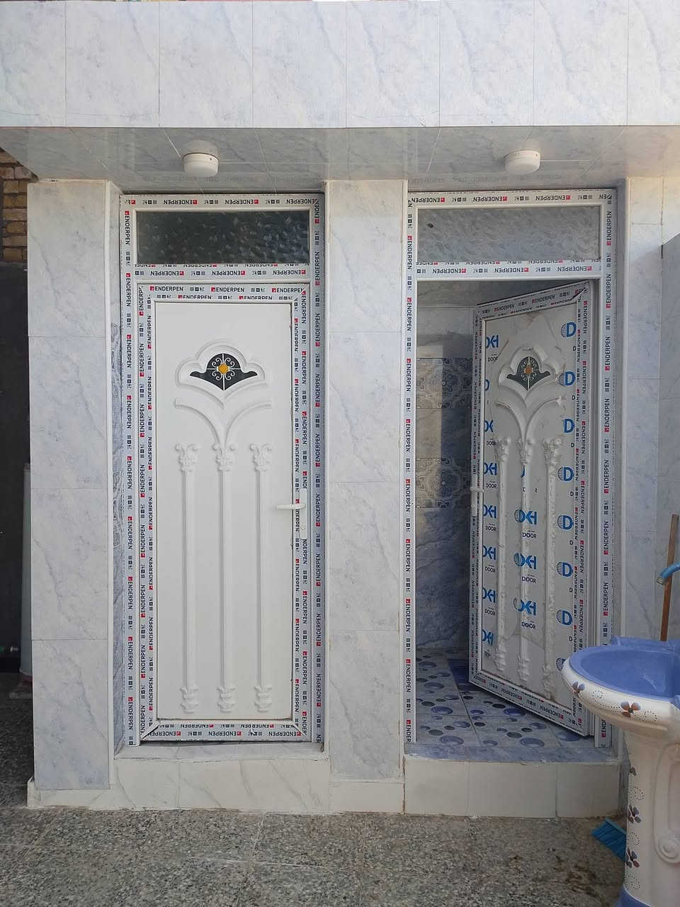 بمجمع صلاح • قرب اسواق المرتضئ • ٢٠٠م