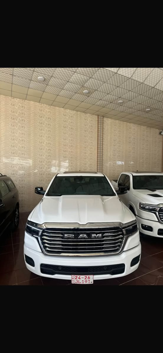 دوج رام 2026 بدون صبغ 305ومجال
محرك : V6 توين توربو
موديل 2026
4X4
مواصفات بيك هورن شاشه تيسلا كشن كهرباي رادار امامي وخلفي حساسات اماميه وخلفيه بانوراما بصمه تشغيل عن بعد 
ماشيه :6miفقط
سياره بدون صبغ ابد قطعتين تبديل شركه بدون دواخل وشاصي ايرباك مرجوع سيستم شركه
رقم شاصي؛ 1C6SRFFP5TN157964
سياره بدون رقم تترقم شمالي شرط الرقم ابيع
سعر سياره 305ومجال
***********
***********
