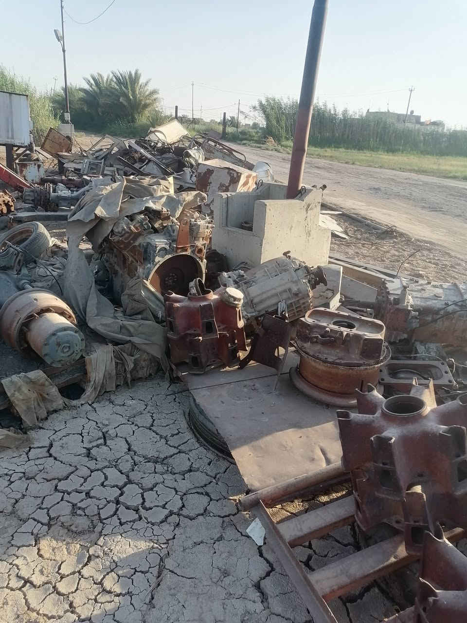 سلام عليكم غراض للبيع  مكان ديالى خان بني سعد الرقم للستفسار ***********
