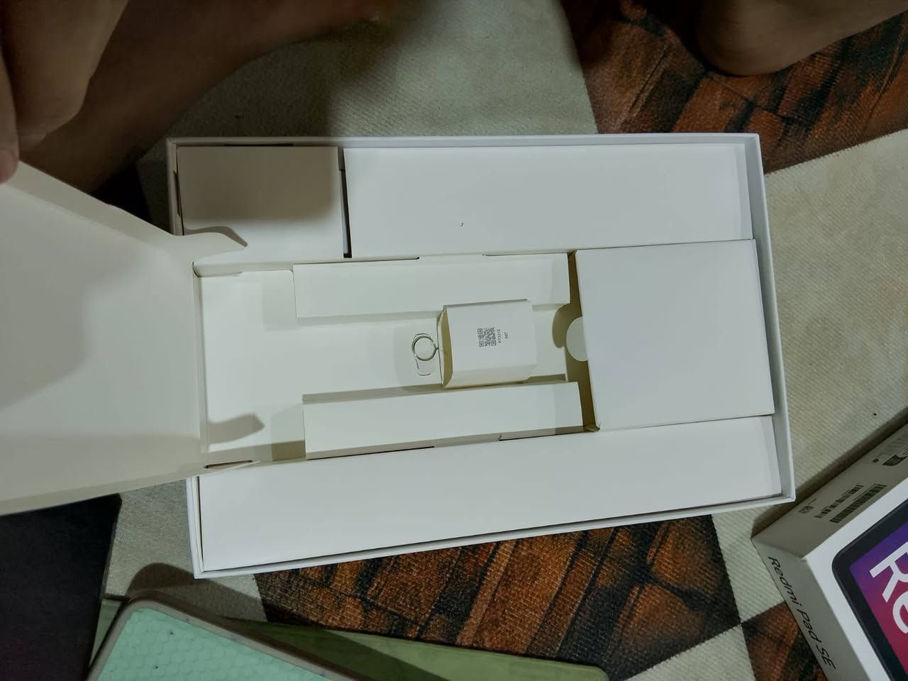 جبت الكم تابلت ريدمي باد اس اي الوكاله الاصلي Redmi Pad SE
يجي بذاكره 256
وشاشه 11 اينج
90هرتز
4سماعات 
ويجي بشحن 8000 يطول عدك 4 ايام شحن

ارام 13G
تريدونه للعب لدراسه ايباد ما اكو مثله مال وكاله وليس المقلد تفحص كدامي
استخدام قليل حته أغراضه كلهن موجودات سعر 275 الف قفل لان ما اكو بنضافته 
المكان البصره الرقم 

 سلام عليكم ورحمه الله وبركاته *********** واتساب فقط
