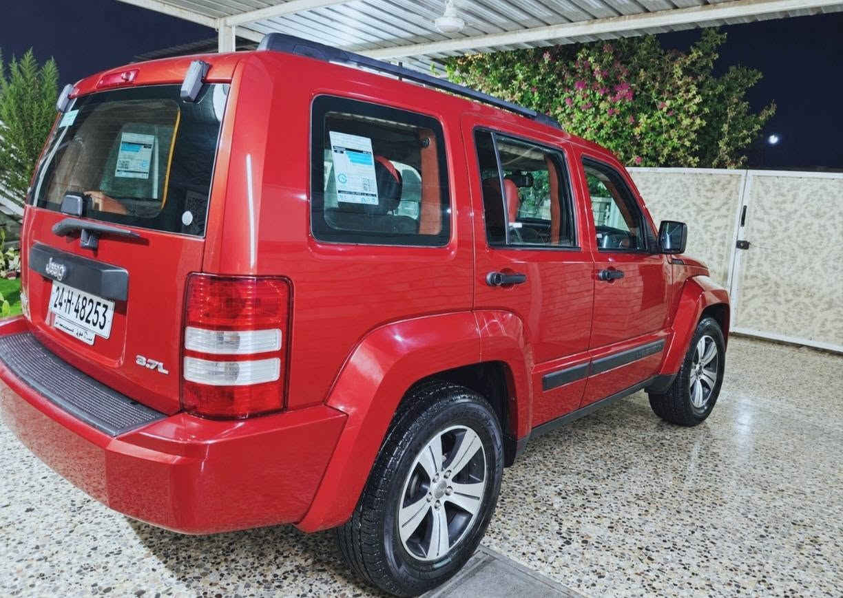 جيب لبرتي 2008 6 سلندر 3700
فور ويل
سياره جاهزه على آخر حبايه ومناقصها اي شي
كلين بدون اي صبغ
تخم تاير جديد
صدر أمامي وخلفي جديد
تبريد ثلج
رقم بغداد دولي وبسمي والسنويه لل 31
السعر 95 او مراوس حسب القناعه
مكاني بغداد حي الجامعه ت*********** بغداد, العراق
