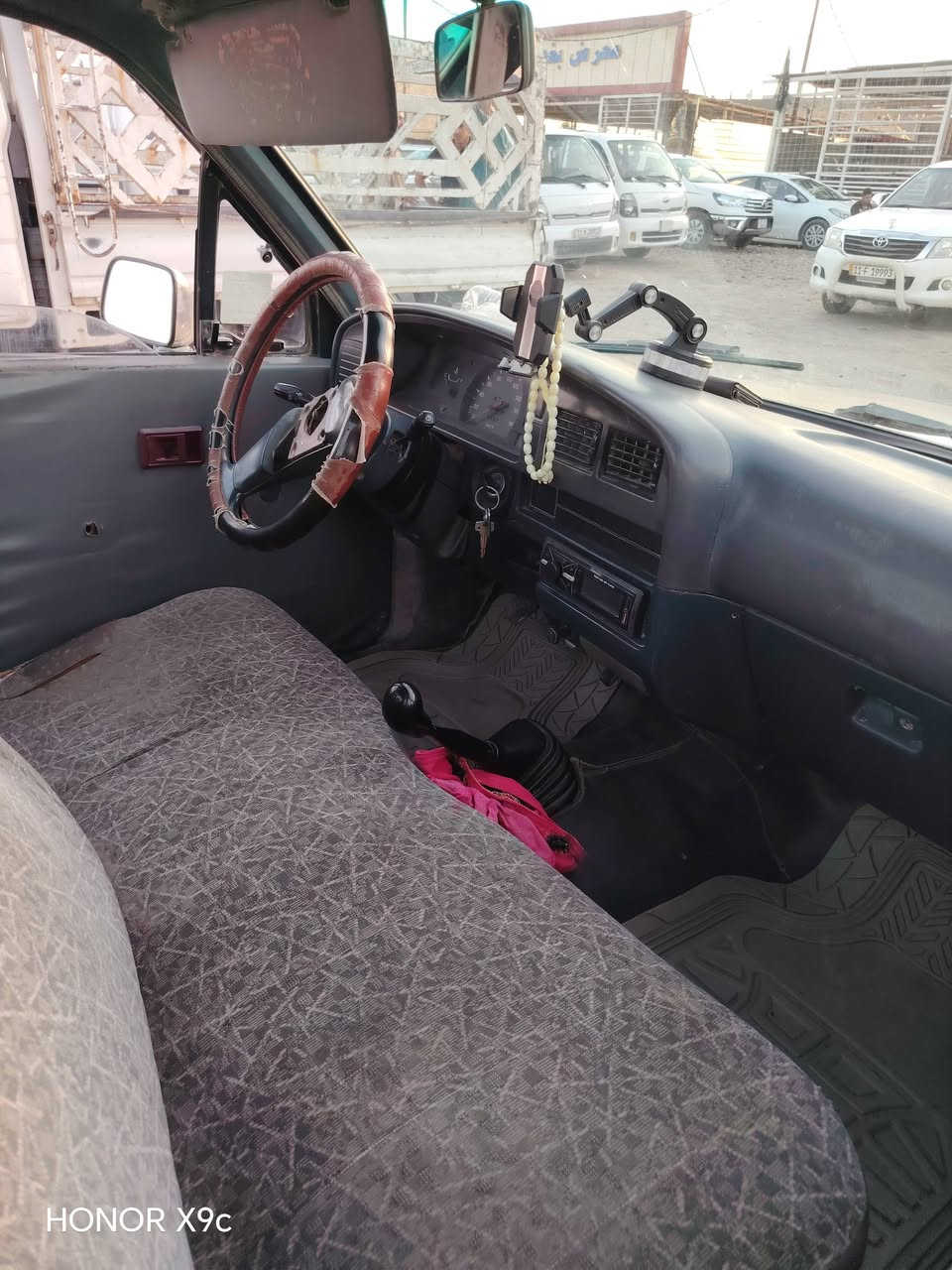 السلام عليكم بيكاب تيوتا للبيع موديل 90 محرك كير اكسل  كفاله سياره كله عل بلاد شواصي كفاله كشر بلادي قطرت صبغ مابي السيارة وضع شركه بسمي تحويل ثاني يوم رقم إنبار نكلزي العنوان بغداد المحموديه ناحية الرشيد
السعر 48 اوبيه مجال  *********** /***********
