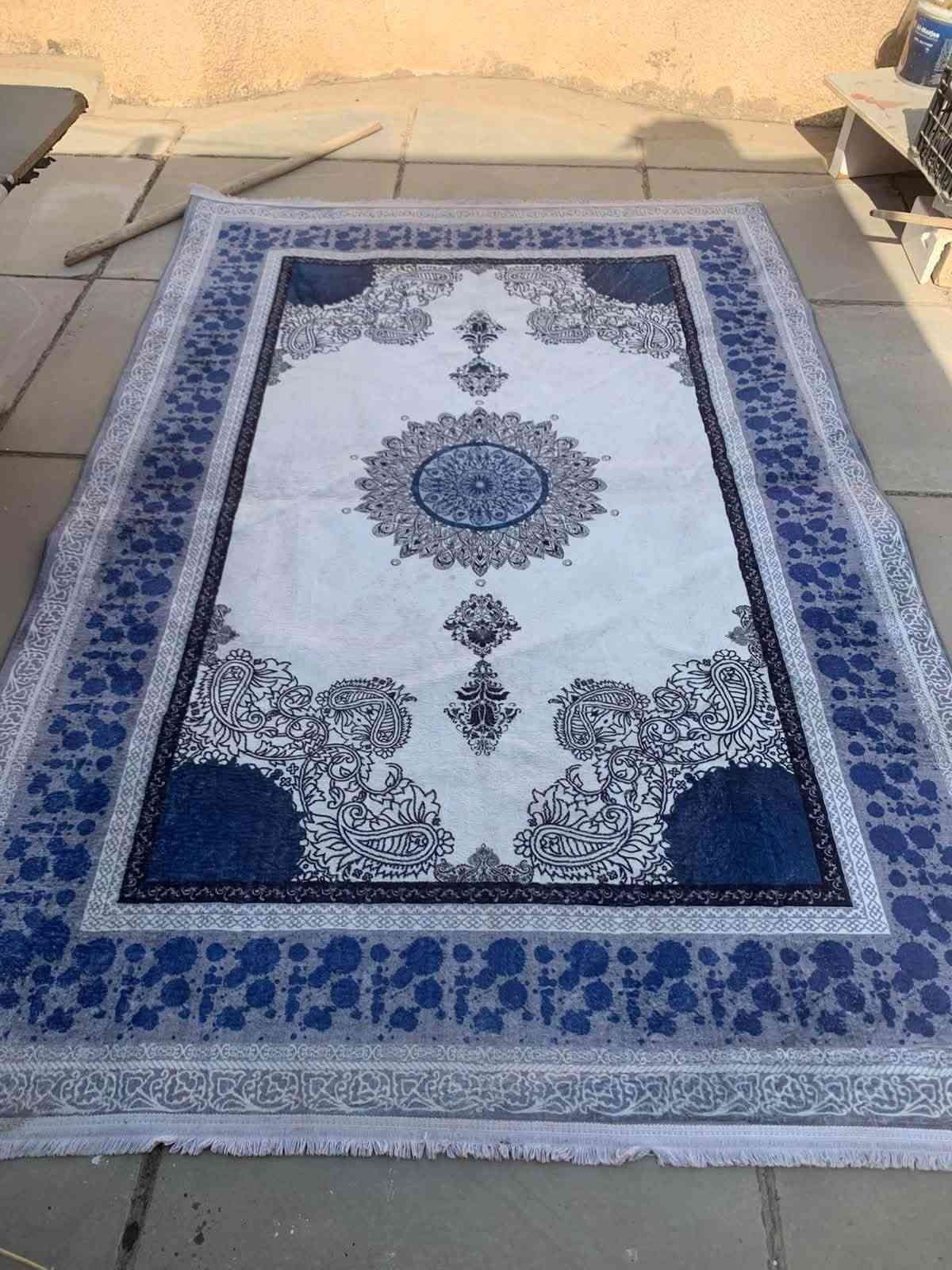 السلام عليكم غراض للبيع كلمن بسعره العنوان بغداد الحرية
