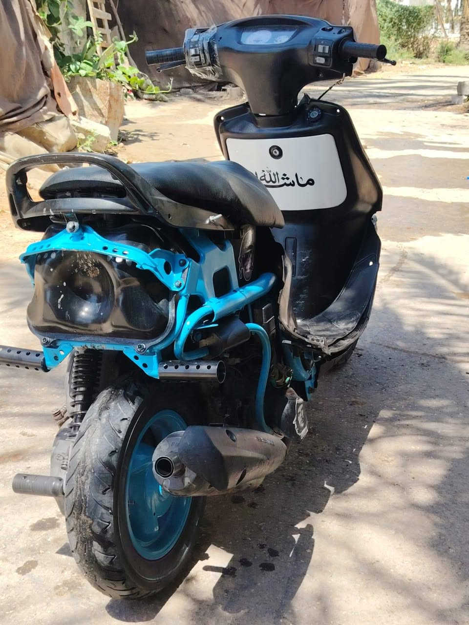 سلام عليكم دراجه فراشه للبيع مامفتوحه شرط 

المكان نجف كوفه ناحية الحريه... ***********
