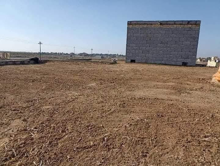 عملنا تحكم عليه من تشوف
شغل كدام عينك 
شغل ونج تصعيد تسليط 
سطوح تراب 
مكاني ناصريه بسعار مناسبه
ابو سيف السعيدي 
***********
