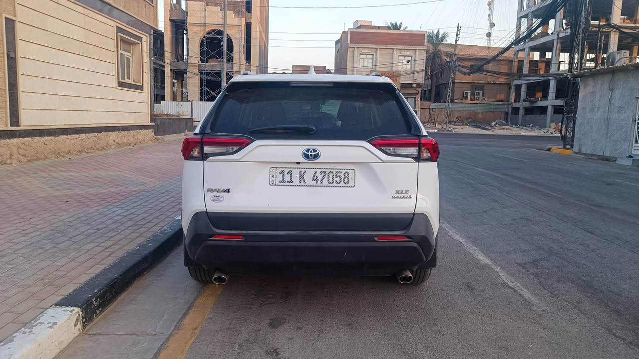 تويوتا راف فور (RAV4 XLE Hybrid) موديل 2024
الموديل: 2024 (RAV4 XLE - هايبرد - دفع رباعي AWD)
المسافة: 25,063 كم فقط
الرقم: رقم أربيل
الموقع: كربلاء المقدسة
⚡ أهم المواصفات:
فتحة سقف + شاشة كبيرة
بصمة تشغيل ودخول ذكي
كاميرا خلفية + حساسات
رادار + نقطة مظلمة (BSM) + تحديد مسار
هاند بريك بصمة (Auto Hold)
تحكم ستيرن فول، مثبت سرعة تفاعلي، محرك 2.5L اقتصادي جداً.
🛡️ الحالة:
الأيرباكات سليمة، والسيارة كفالة بشرط الفحص وين ما تحب.
السعر: 265 ورقة ($26,500) وبيه مجال للشراي الجاد.
للتواصل: ***********
