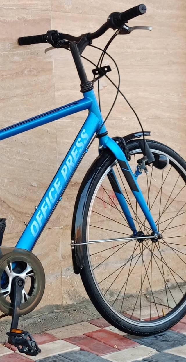 السلام عليكم ورحمة الله وبركاته 🌹
🚲 دراجة هوائية للبيع 🚲
🔹 الحجم: 28
🔹 النوع: رياضي هجين
🔹 بالة: أصلية يابانية 🇯🇵
🔹 دراجة عملية وقوية 💪 عن تجربة
🔹 التايرات: كتان أصلي
🔹 النظافة: 90% ✨
📍 العنوان: كربلاء – طويريج
🚚 تتوفر خدمة توصيل لجميع محافظات العراق
📩 للاستفسار أكثر: خاص أو على الرقم
📞 ***********
