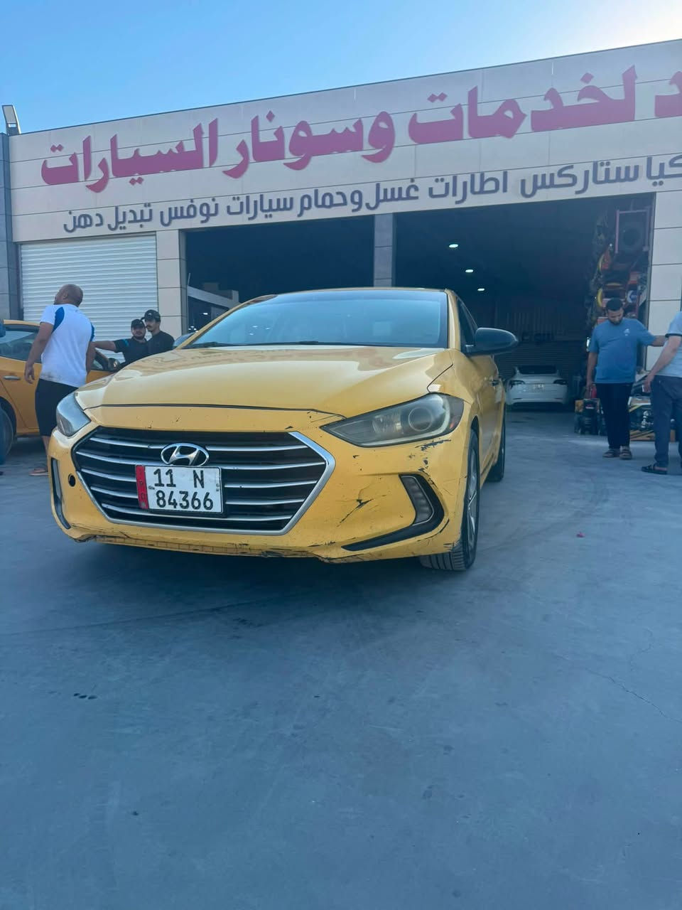 النترا نص فول ٢٠١٨
تخم تاير جديد
منضومه غاز جديد
منضومه تبريد جديد
رقم وسنويه جديد
جاهزه من كلشي 
حادثه بابين عكس السايق 
السعر ١١٠بيه مجال بسيط
بغداد التاجي 
***********
