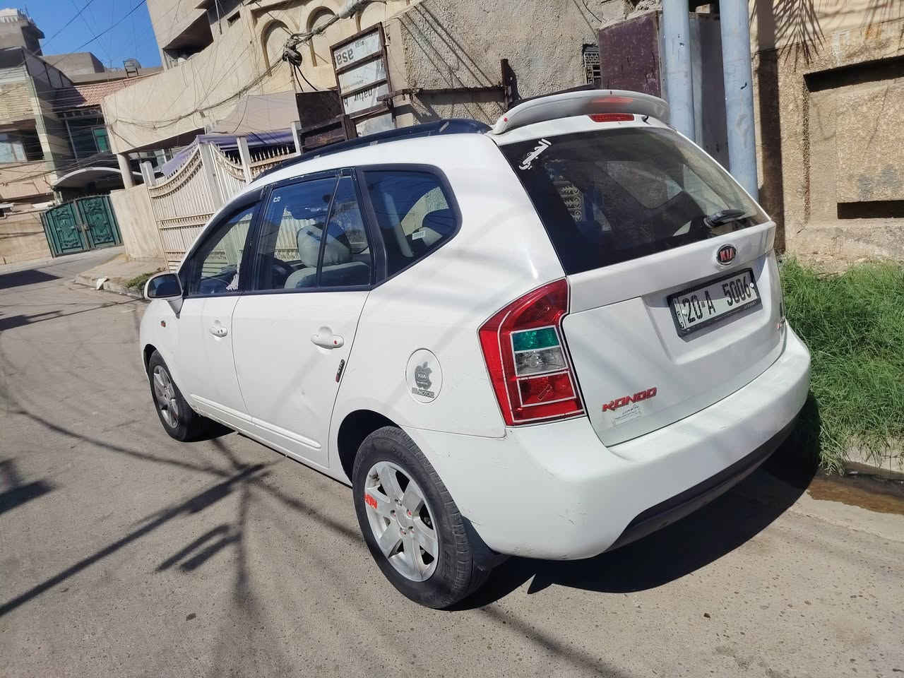 كياروندوموديل 2008 وأرد أمريكي محرك 2700 كير تبريد سياره جاهز مكان بغداد حي الجهاد شارع التجاري السعر 83 و السونار مرفق مع المنشور***********
