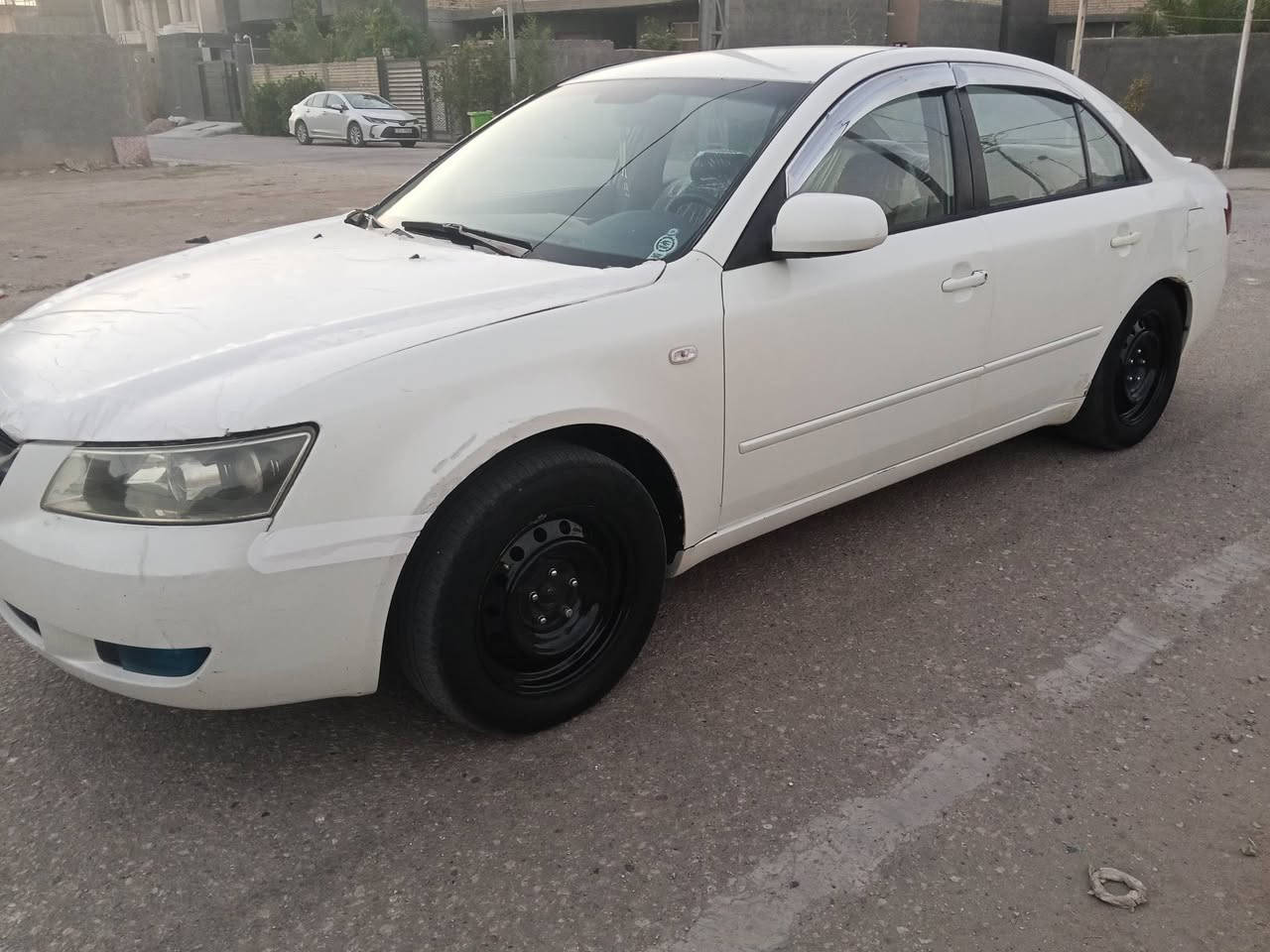 سوناتا موديل 2006 خليجيه كير عادي  كير عادي 
رقم بغداد سنويا بسمي جديدة ل30
كير محرك تبريد تخم تاير حداديه جاهزة 
من كلشي كبل لشارع بيها قطع صبغ جماليه ابيع حزام شرط بدون ضربه مكاني بابل وسعر المطلوب 75وللاتصال ***********
