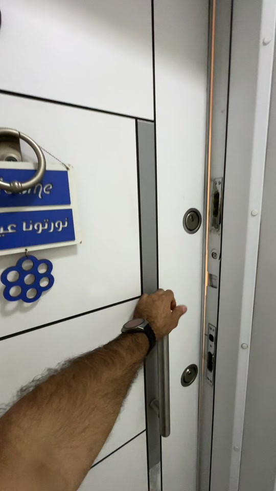 شقة للبيع مجمع اليمامة السكني ✅ صالة واسعة مطبخ 3غرف 3 حمامات  لوندري ومخزن  تفاصيل الشقة *********** #مجمع_اليمامة #مجمع_اليمامة_السكني #شقة_للبيع #بوابة_كلكامش_العقارية #عقارات_بغداد 
