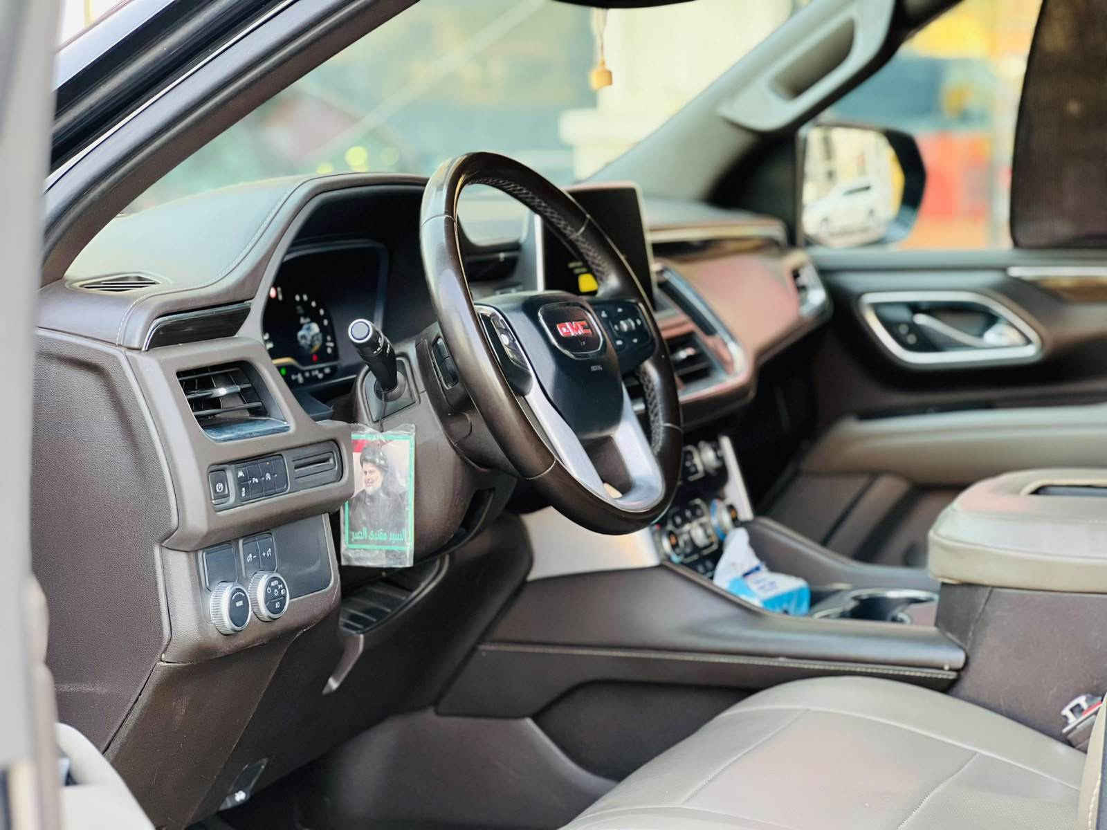 جمسي موديل 2023خليجي وكاله المنصور مواصفات
 SLE مواصفات شاشه كامره تحكم استيرن جنطه كهربائيه 3قطع تبريد كشنات كهربائيه 7راكب 
ويل دنلي سياره جاهزه 
بيه صبغ نص بابين وجاملغ والباقي كفاله عامه بأسمي رقم مميز
 السعر418قابل لتفاوض للأستفسار***********مكان كربلاء كربلاء, العراق
