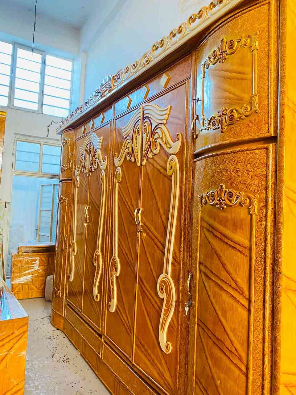 السلام عليكم غرفة نوم 6باب ملحق صاج عراقي صبغ حراري  بسعر700الف وبيها مجال للطيبين عنوان بعقوبة كاطون شارع ابو رباح قرب جملة ابو سعد مزاد ضي القمر استفسار خاص او الرقم ***********
