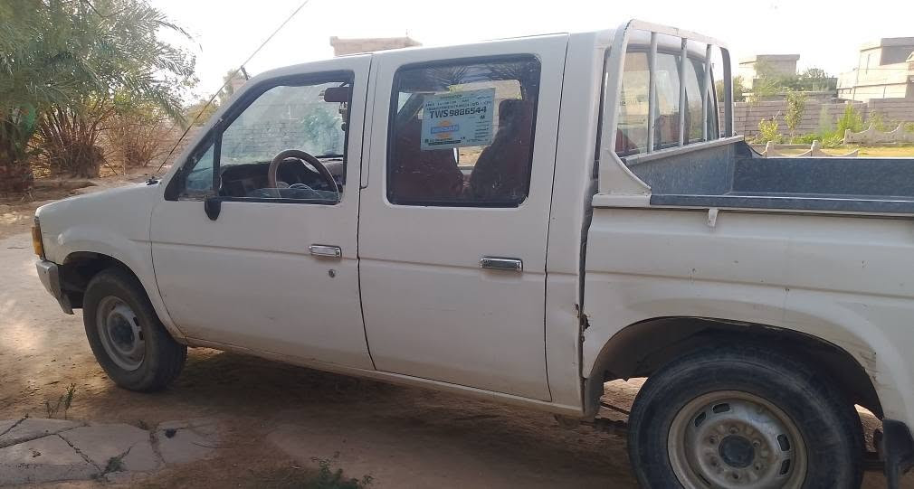 نيسان • موديل ١٩٨٩ • رقم انبار