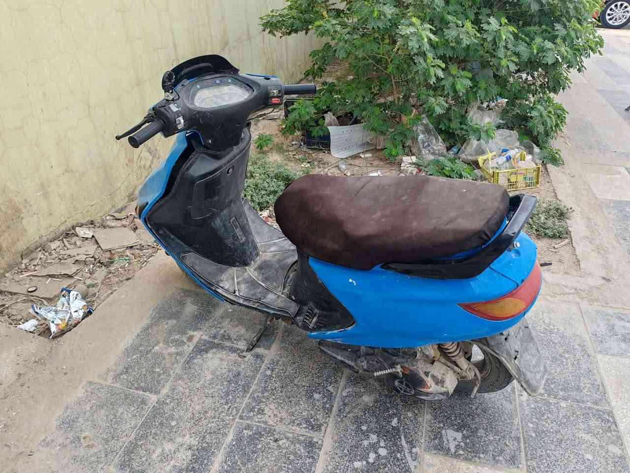 السلام عليكم 
فراشه نضيفه يرادلها ترتيبات واني مكلف بلنشر للاستفسار ***********
