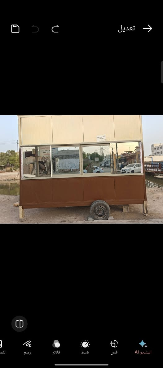 كرفان متنقل كشك للبيع جديد غير مستخدم حديد كله ثقيل باب وشباك كويتي وجام ثقيل
طول 4م 
العرض 3م
الارتفاع 3
العنوان بصره تلفون ***********
