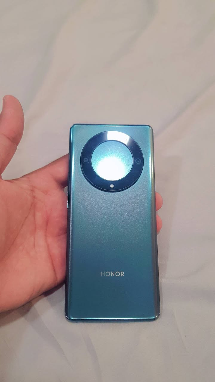 للبيع
قطعه  نظيفه جدا و مكفوله من كل شي
 Honor X9a 5G     ذاكره 256
للاستفسار اكثر  واتساب : ***********  _ كربلاء
