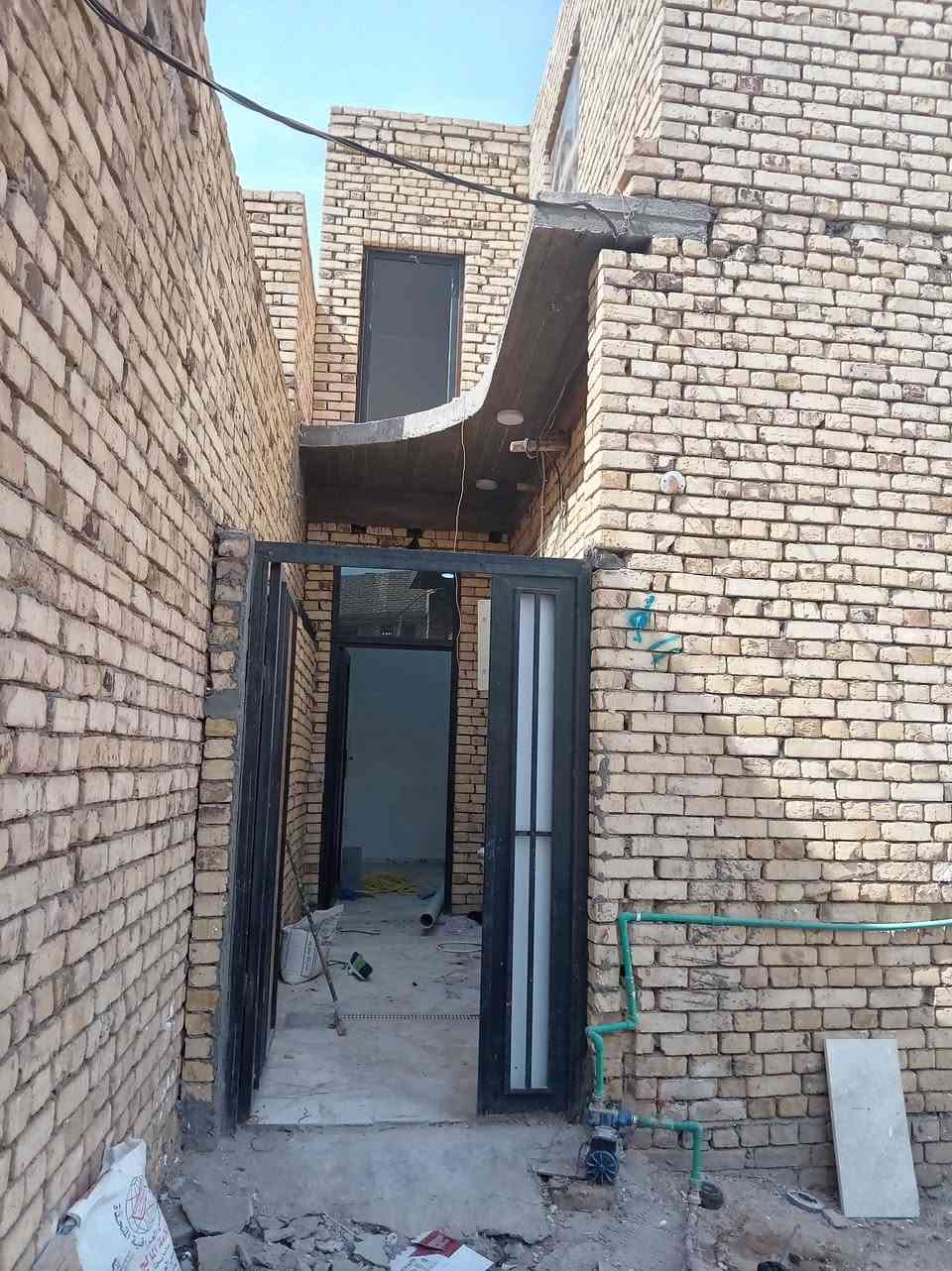 الاسكان نزله ثالثه • ١٠٠م • ٣ غرف