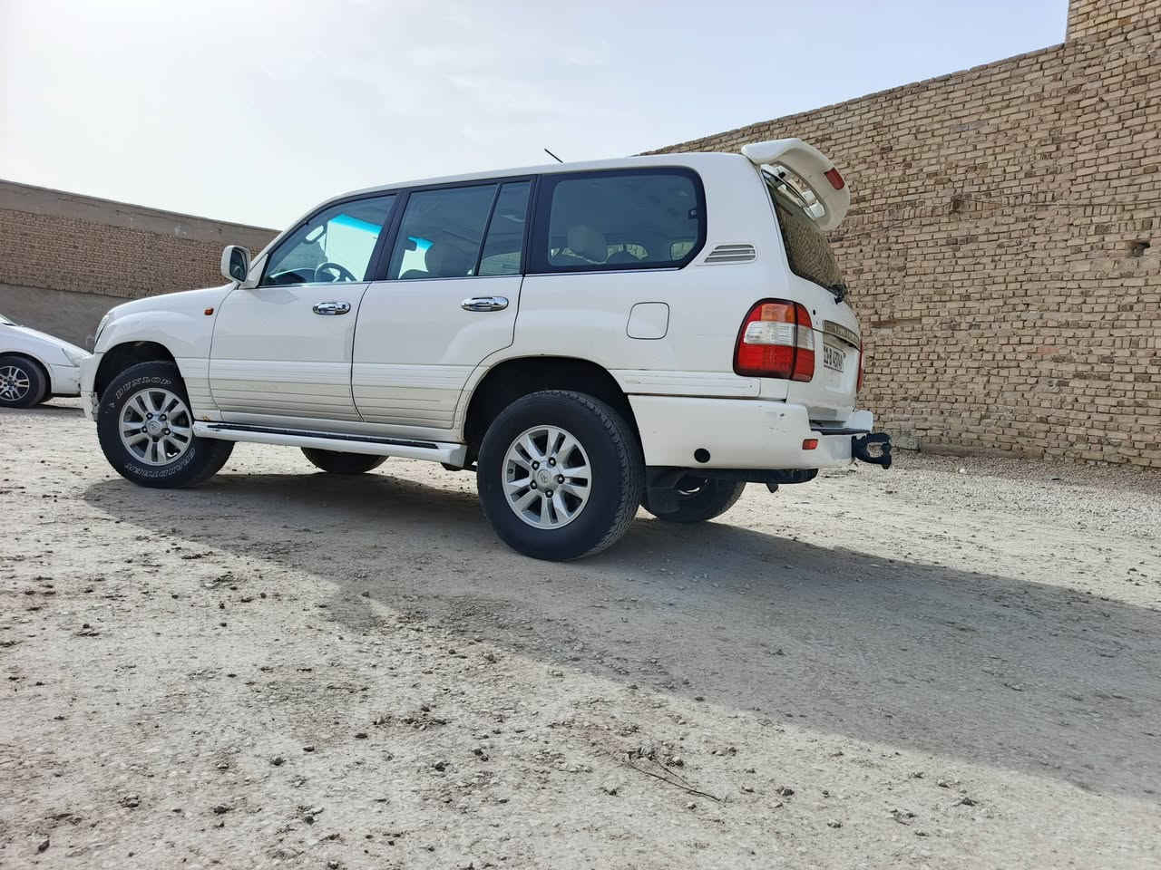 مونيكه موديل 99 كير عادي  محرك 8 غاز بانزين رقم بغداد مكفوله من صبغ وتبديل بيها شويه بارد بصيط جاهزها حداده تخم تاير محرك شرط كير شرط كلشي شغالبيها سياره مالبيت سعر 148
***********
