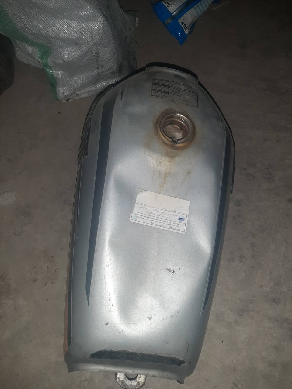 قطع غيار • مباعة سوا • وزن ٥ كغ