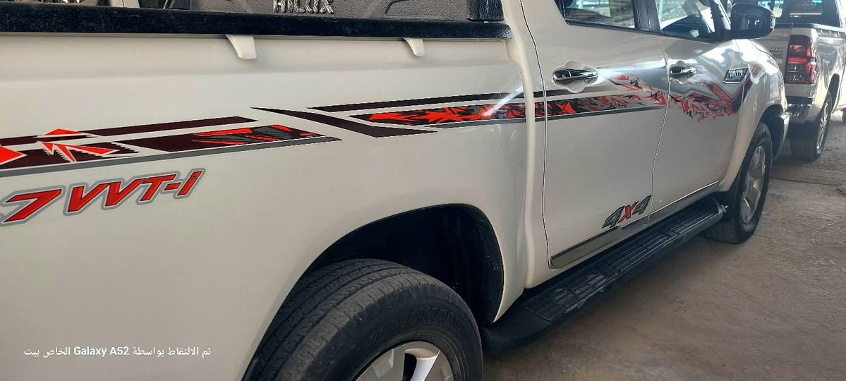 اللهم صل على محمد وآل محمد
تويوتا هايلوكس فور ويل 4×4ساز فول مواصفات 
مكفوله من صبغ وتبديل كير عادي ماسي٢٠٠ الف
السعر 260 ورقه 
***********
***********

نص مكتوب في الصور:
- تم التقاط بواسطة Galaxy A52 الخاص بي
- تم التقاط بواسطة Galaxy A52 الخاص بيت
