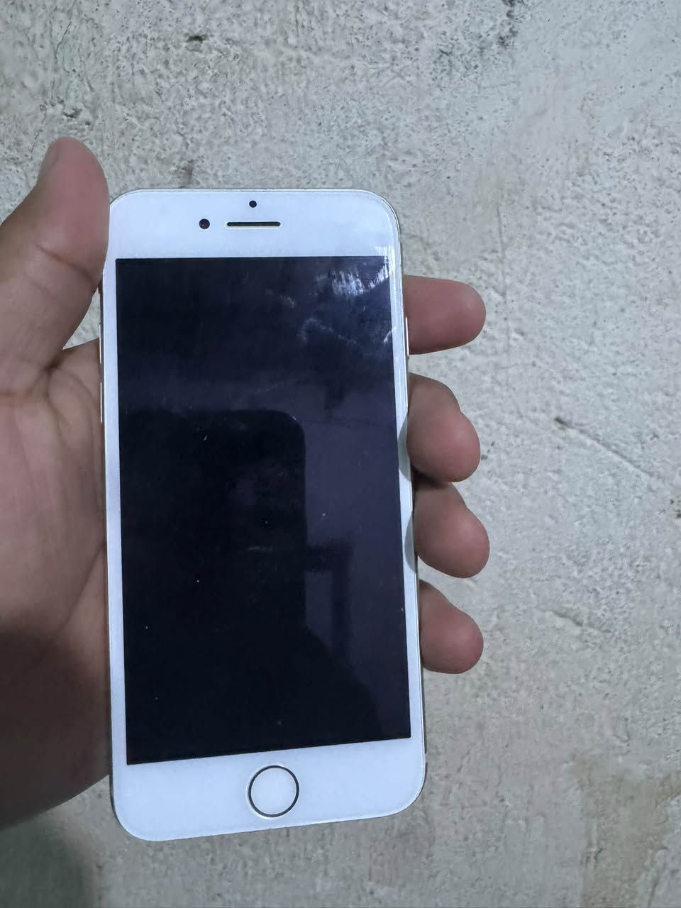 السلام عليكم أيفونات لبيع آيفون سفن بلس ذاكرته 128 جهاز مبدل شاشه والدكمه عاطله بطاريه 100 والثاني أيفون 8 العادي ذاكره 64 مبدل شاشه والشريحه مرات تشتغل مرات لا يعني الشريحه ماتشتغل نظيفات حلوات السعر اثنيهن125 قفل ويرهمن مراوس الاتسفسار خاص أو وتساب***********

نص مكتوب في الصور:
- ٢:١١ م
- لا توجد بطاقة SIM
- ٤٣٪
- عام
- حول
- الاسم
- < iPhone
- إصدار البرنامج
- 15.8.8
- اسم الطراز
- iPhone 7 Plus
- رقم النموذج
- MN5G2LL/A
- الرقم التسلسلي
- F2MSMAHCHFY7
- انتهت صلاحية التغطية
- <
- الشبكة
- غير متوفرة
- الأغاني
- .
- مقاطع فيديو
- ٣١
- الصور
- ١٨٩
- التطبيقات
- ٤
- السعة
- ١٢٨ غ ب