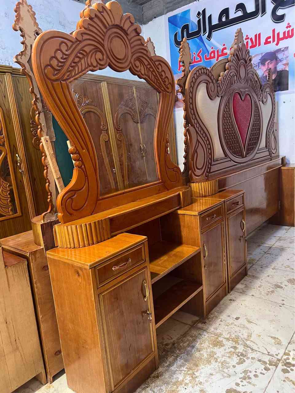 غرفه ام 6قاط وربع صاج حديث كامله نضافه فول سعر750ميسان العوفيه نهايه شارع سوك الاخضر مجمع الحمراني ***********
