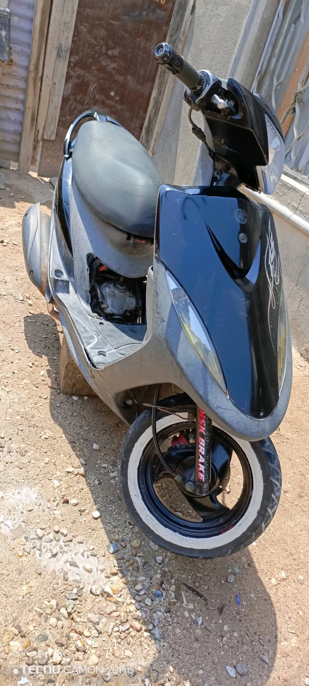 عنوان البصره ابو الخصيب شارع العوجه دراجه مالت رمبه ما مفتوحه كلشي بيها شقال دراجه حلوه سعر 850 وبيها مجال قليل راسلني واتساب ***********
