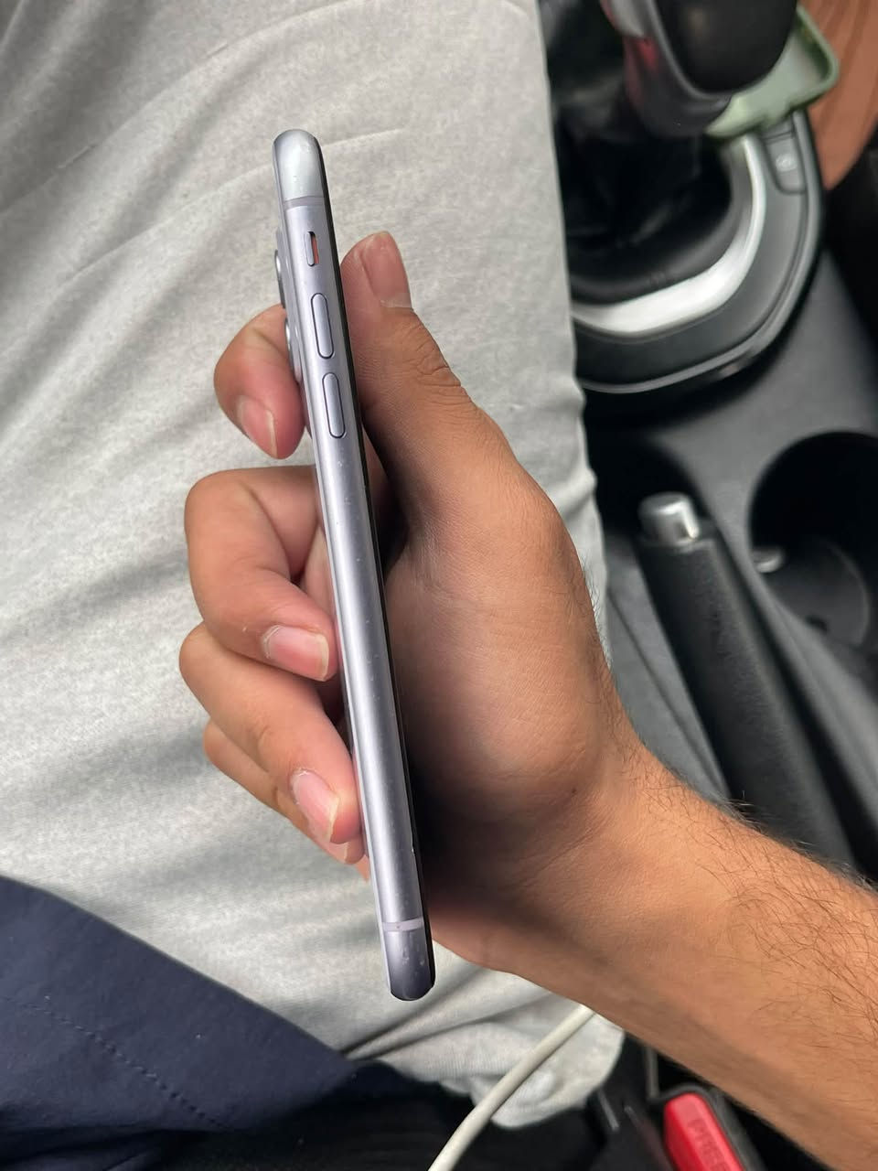 سلام عليكم 11عادي نضيف  كلش ذاكره 256 بطاريه 71 مبدل بس شاشه  اصليه وحق الله  السعر  210 وبي مجال مكاني بغداد الكرخ   ***********
