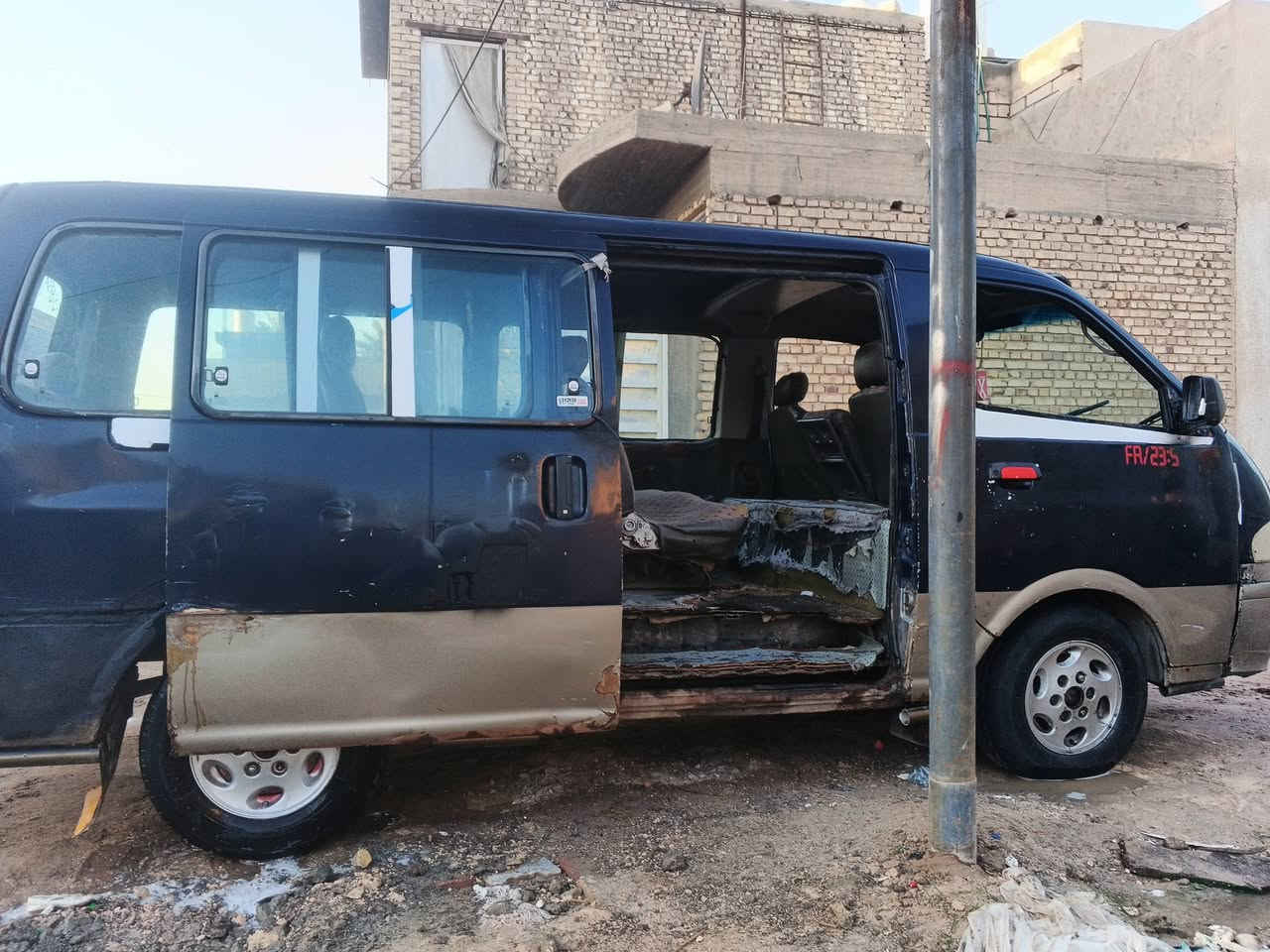 السلام عليكم
بريجو 96 للبيع سياره جاهزه من كير مكينه جديده بم جديد كشناتجديده سنويه صاقطه من 19 رقم الماني شواصي معمرات بس نضاف والكشر شوف العين مشط باور جدد باتري  بس لاكسل بي صوت والكاعيه الفراش تعبانه راعيهه موجود يمي تريد اسويلك وكاله تحويل بس الكشر جهه العبري شوي تعبان مطلوبه مليون غرامات السعر 26 وبيهه مجال 
العنوان كربلاء طوريج 
الهاتف ‏‪***********‬‏
 

+++ او نضاف راديتر جامه اماميه مراوس ب سياره عبريه أو تكسي
