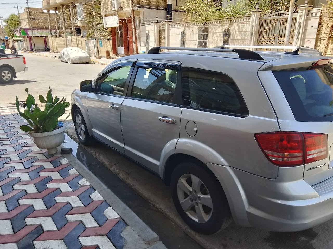 جوني 2013وارد امريكي مكينه 2400السياره مصبوغه حزام جماليه وضربته الوارد الأمريكي الباب الخلفي امبدل بيع ام امراوس رقم التلفون 
#***********
