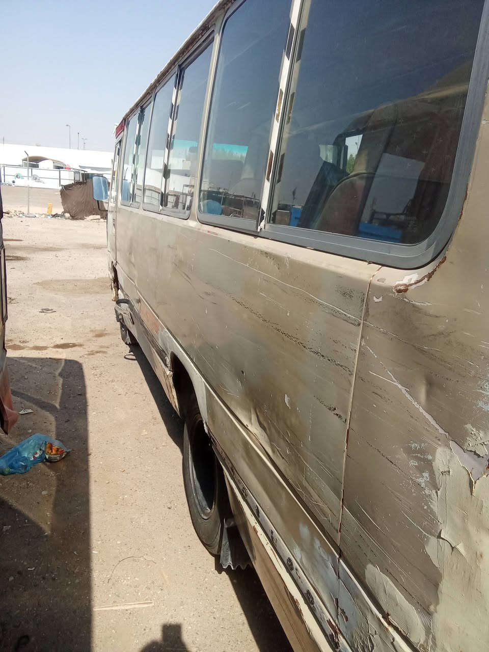 سلام عليكم كوسترموديل 85كير ومكينةواكسل جداد صدر جديد تيرات نضاف داخل سيارة جديد سيارة بسمي ثاني يوم اسويلك وكالة السعر 4وبيها مجال ***********
