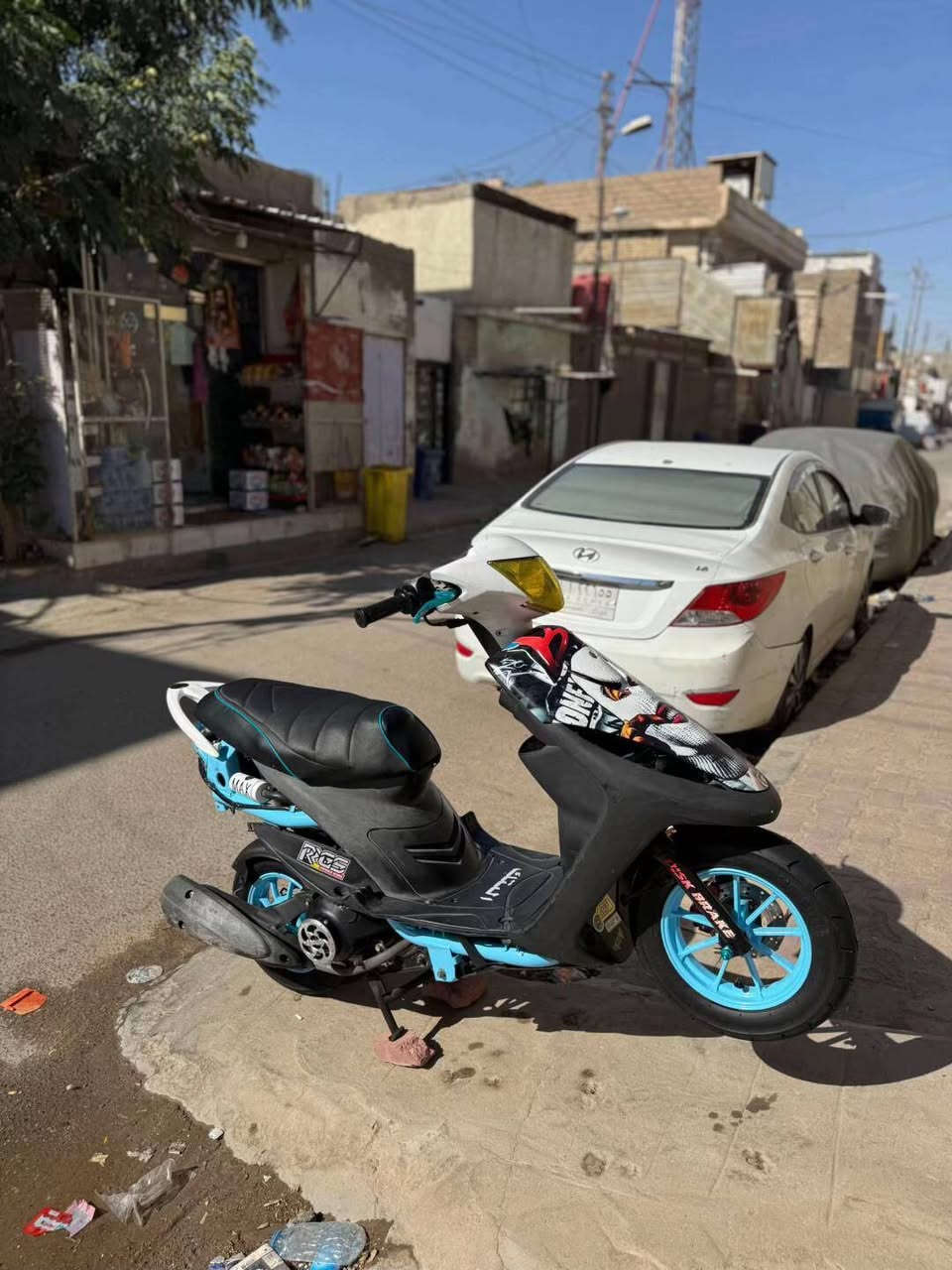 سلام عليكم دراجه للبيع نضيفه حييل الله شاهد عليه اوراق كامله تشتغل سلف وهندر شغل واطلع معتاز واريد ابيع ب 300 وبيه مجال للأستفسار *********** مكاني بغداد

نص مكتوب في الصور:
- الكوسج 💔🙁 انتھینه
- إخذك صوره خليھا خلفيه بجھازك 🙋‍♂️