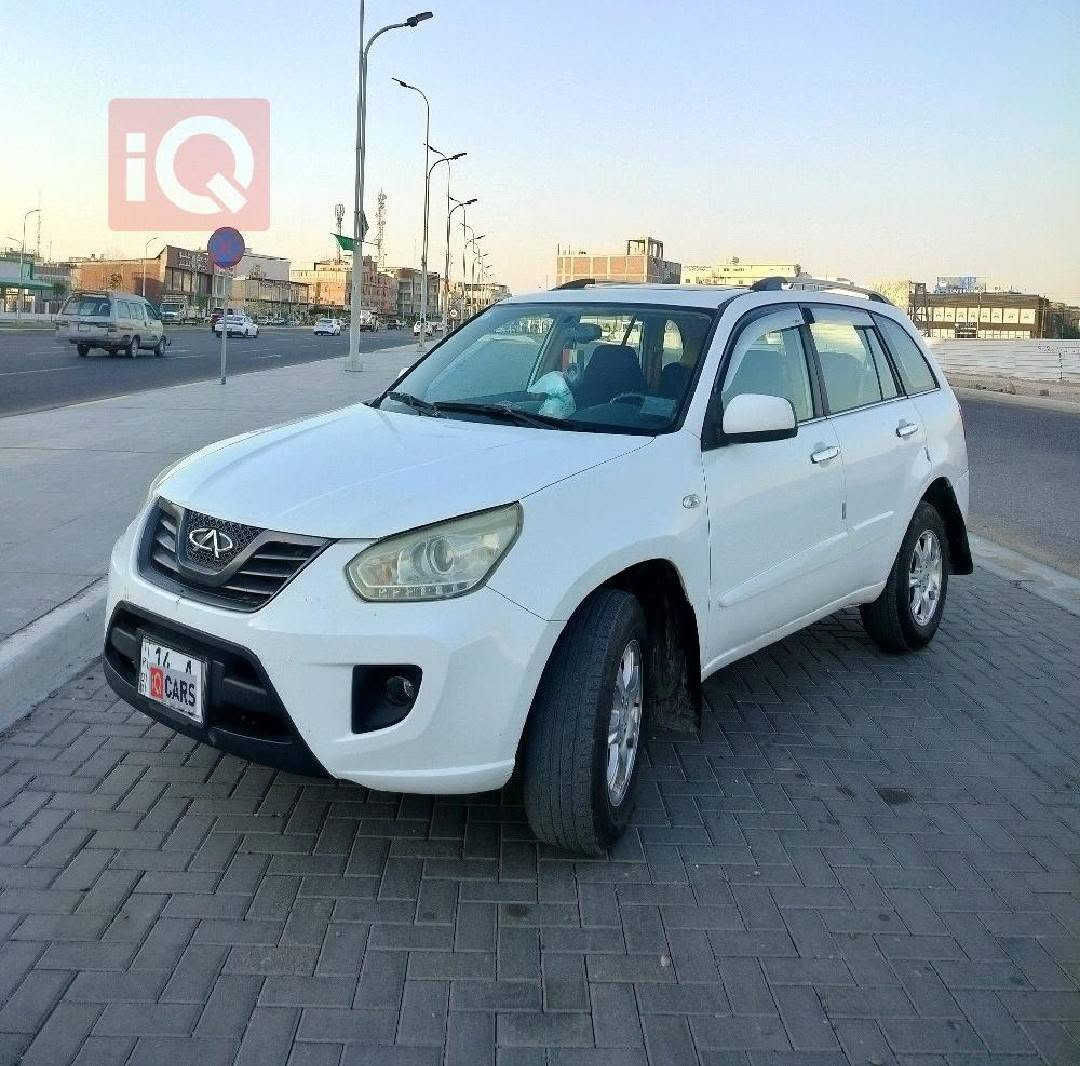 السلام عليكم 
شيري تيكو للبيع مديل 2013
سيارة جاهزة مكينة كير حدادية تبريد تخم تاير 
السيارة صاعدة هزة رقم الجديد 
بأسمنه السيارة شرط التحويل
السعر 53$ورقة
للاستفسار الاتصال على***********

نص مكتوب في الصور:
- iQ
- IQ CARS