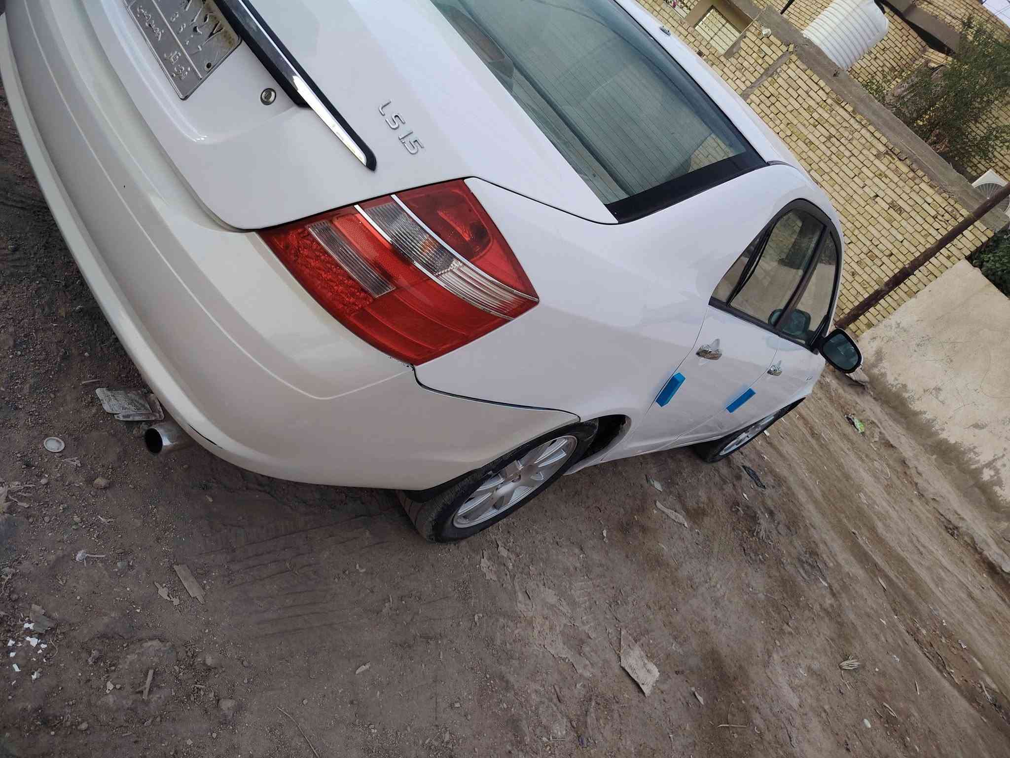 جيلي موبل • ٢٠١٢ • مكفولة من الضربة