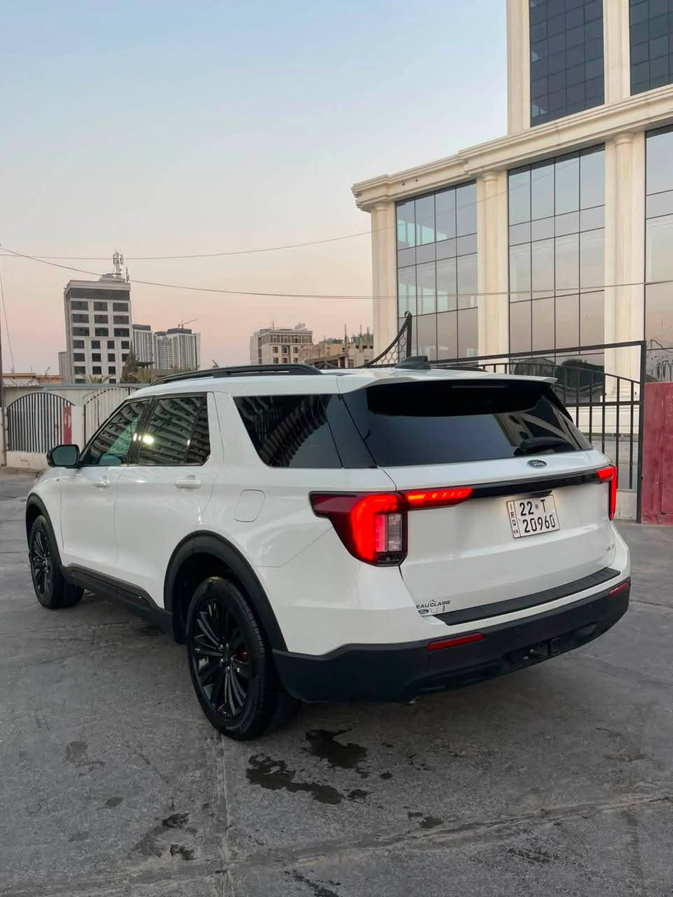 مگلف بلنشر
Ford Exblorer STline 4V turbo
مواصفات السياره : غنيه عن التعريف مواصفاتها معروفها
بنوراما 
5 كامره 360* درجه
بصمه ، تشغيل عن بعد
عداد دجيتال ، انضمات قياده
كشنات تدفئ 
كشنات جلد 
فورويل 
ماشية 39 الف كيلو متر 
يعني 24 الف ميل وشوية
مواصفاتها معروفه الـ ST line
حادثها : جاملغ مبدل بلادي ونص باب صبغ 
صور حادث مع الصور 👇🏻👇🏻
للتواصل :
السعر 335$

***********☎️
***********☎️ 
#اربيل
#بغداد
#موصل
