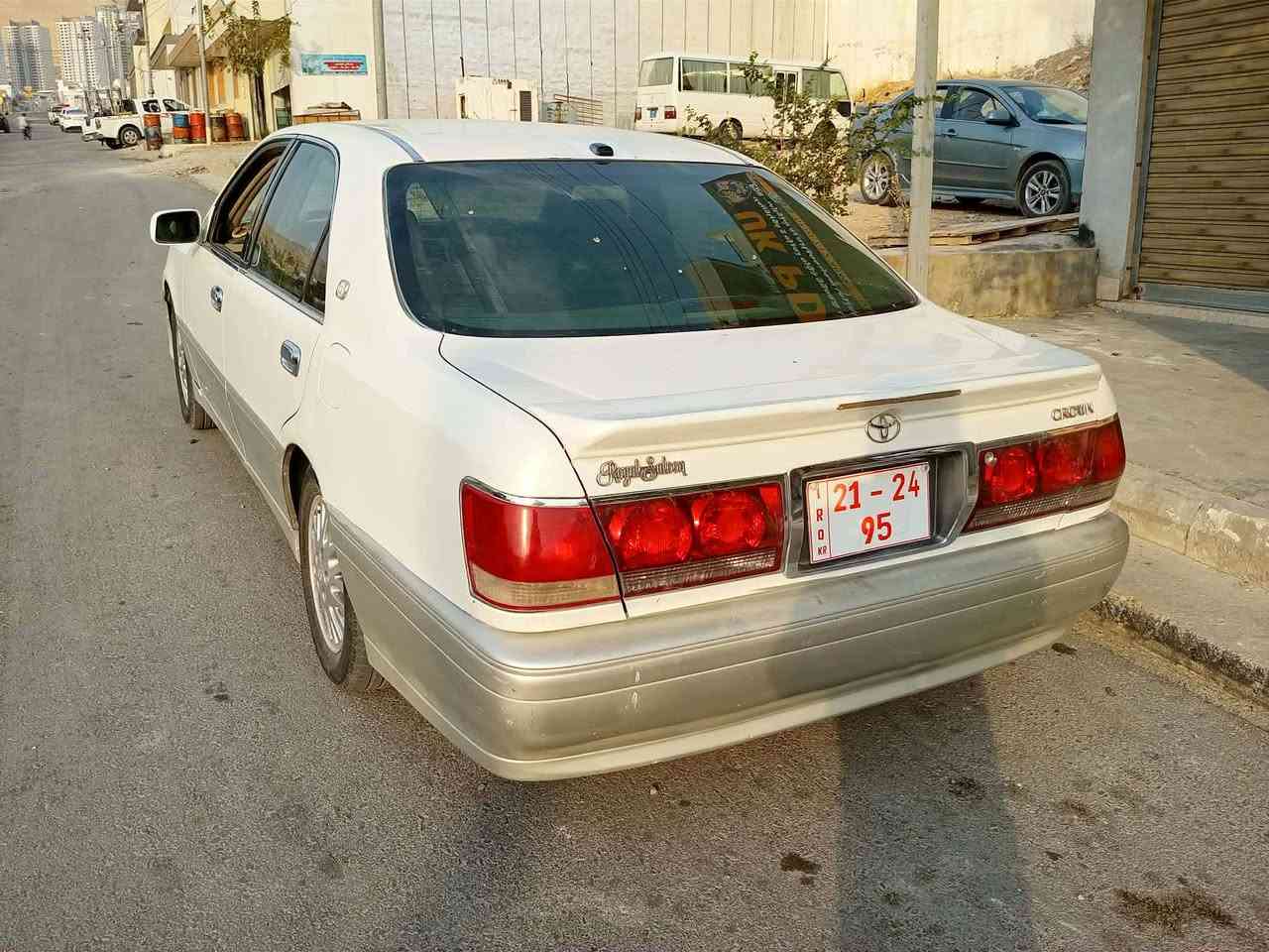 سلاوى خواله هه مولايك ئم مليكه بؤفرؤشتن كؤدى بؤكراوه براوه يه سياره كه زؤر مه زبوته بئ نوقسانيه گيرومكينو ته بريدى به شرت چركه له گيانيانيه ده عمو ليدراوى نيه ته نها شوين موسه كانى بؤياخه 2003په رده يه تاقميك تايى تازى له ژيرايه سيعرى 42گلامجالى برايانه ***********مشتريت ته له فون كه له خزمتام
