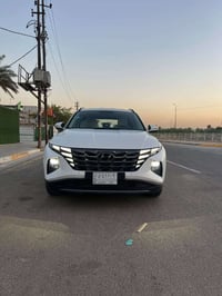 بصمه  شاشة  حساس امامي خلفي  لد مانع انزلاق  ٣ انظمة قياده  ترحيب  تشغ...