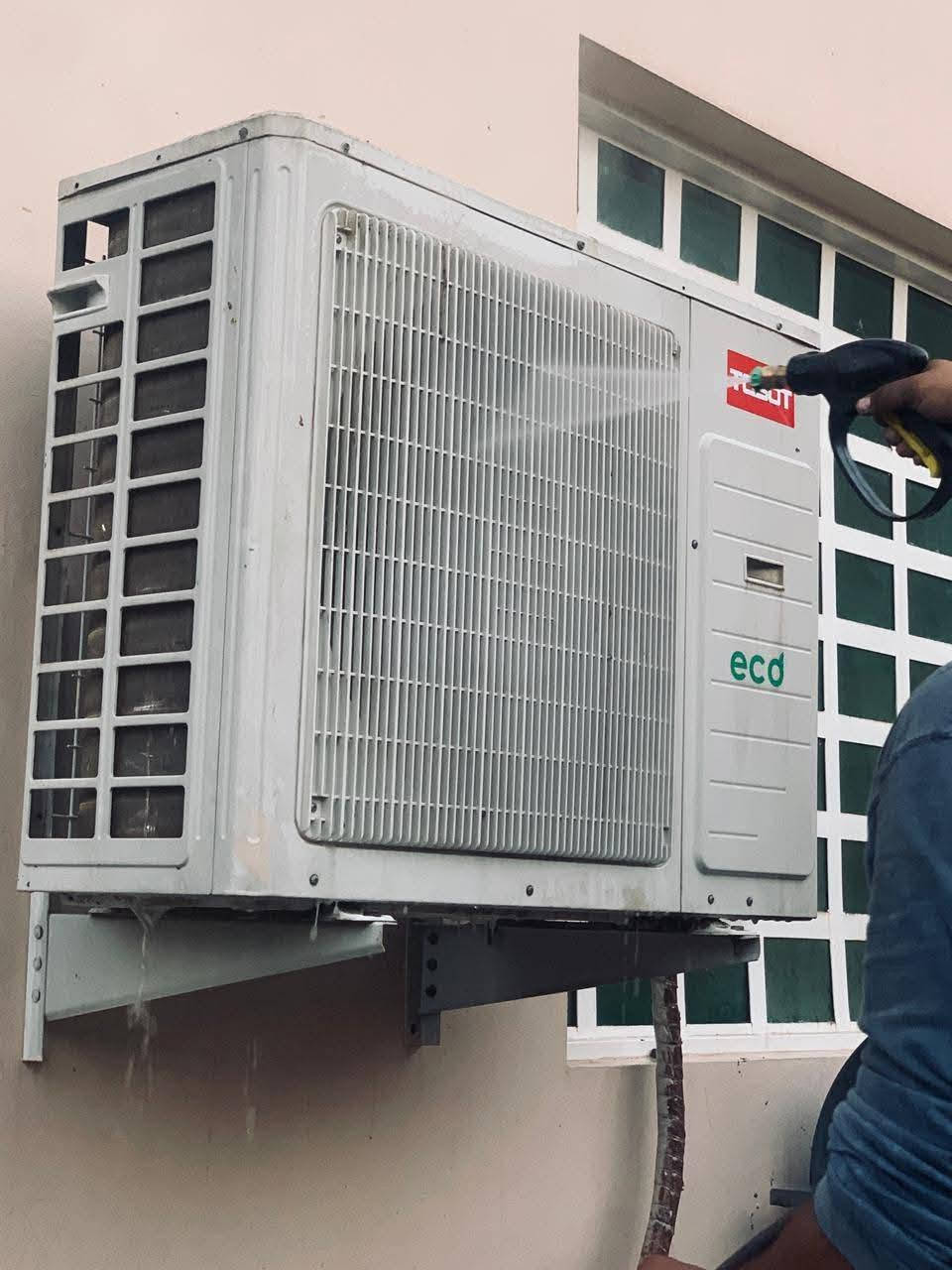 ❄️ عروض ولفترة محدودة ❄️

🔧 ورشة السلطان للتبريد

🔥 العروض الفردية:
• تنصيب سبلت جداري 40 ألف بدل 50 ألف
• تنصيب سبلت كنتوري 65 ألف
• غسل سبلت 20 ألف بدل 25 ألف
• فتح سبلت جداري 25 ألف بدل 35 ألف
• فحص سبلت إن وُجد عطل 15 ألف

━━━━━━━━━━━━━━

🎁 عروض خاصة:
• غسل 3 سبالت بـ60 ألف بدل 75 ألف
• تنصيب 3 سبالت بـ120 ألف بدل 135 ألف

━━━━━━━━━━━━━━

🛠️ ضمان بالتنصيب والصيانة لمدة 3 أيام

📍 نأتيك أينما كنت في النجف الأشرف

📞 للحجز والاستفسار:
***********

⏳ سارع بالحجز، العروض لفترة محدودة!
