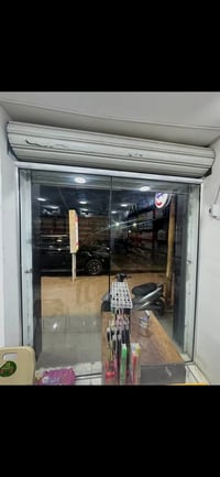 وبركاته  يتوفر جام خانة محلين جديدة للبيع استعمال شهرين فقط بسعر مناسب...