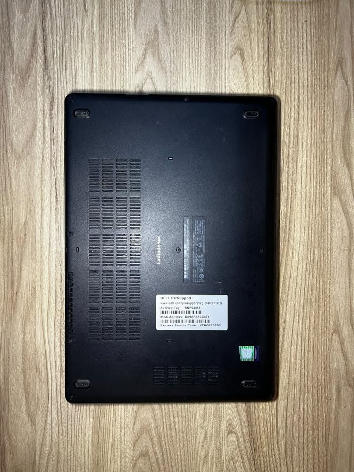 ديل • كور i7 جيل٧ • SSD ٢٥٦GB