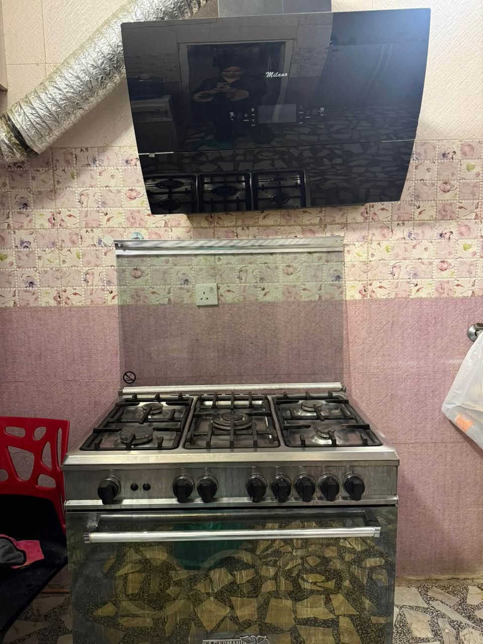 مرحبا متوفره هذه اغراض للبيت والمطعم اسعار مناسبه ونظيفه جدامكاني بغداد شارع فلسطين للحجز والسعر مراسله الصفحه او الواتساب ‭***********‬
