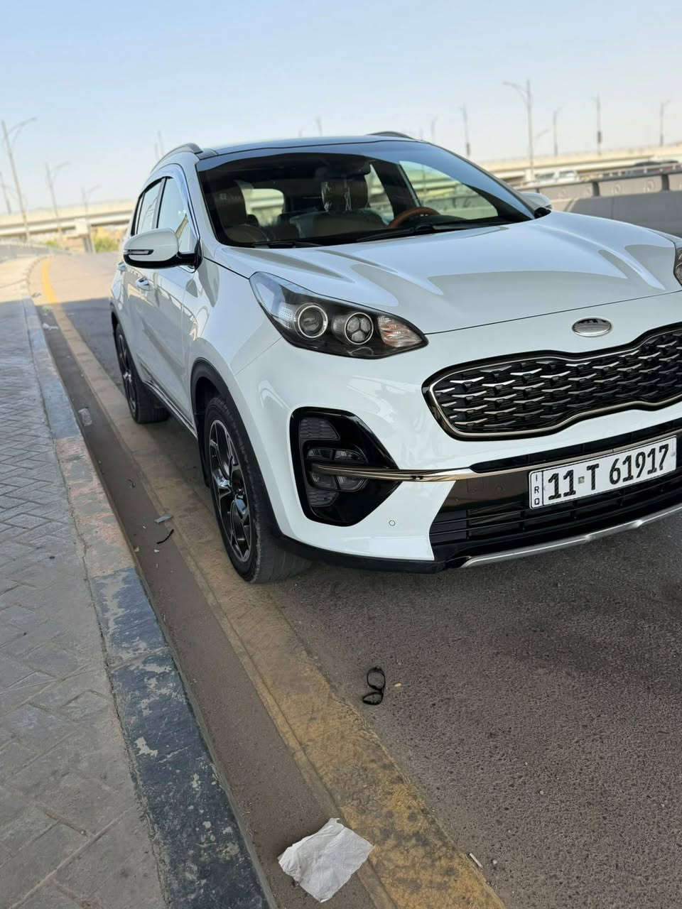 سلام عليكم سبورتج للبيع موديل 2019  جيتي لاين اعله مواصفات ماكو داعي اذكر مواصفاته فول الفول ماشيه 102 سياره بسمي  مشروع وطني تحويل ثاني يوم سياره جديده معنه كلام احله من صور تبريد ثلج ما ناقصه شي سياره مال بيت سعر 185 وبيه مجال كلش قليل  سونار بل صور بارحه سويته رقم بغداد رقم هاتف *********** مكاني بغداد
