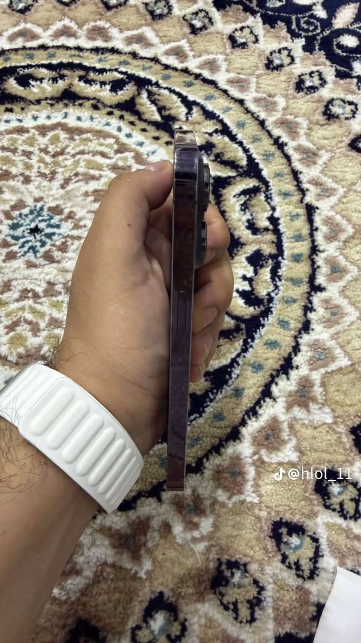 سلام عليكم شباب تليفون لبيت ١٤ بروه ماكس بدل شاشه وبطريه بس شاشه خت لوكاله لعلوان ميسان حي لمعلمين جديد رقم *********** سعر ٥٥٠

نص مكتوب في الصور:
- @hlol_11