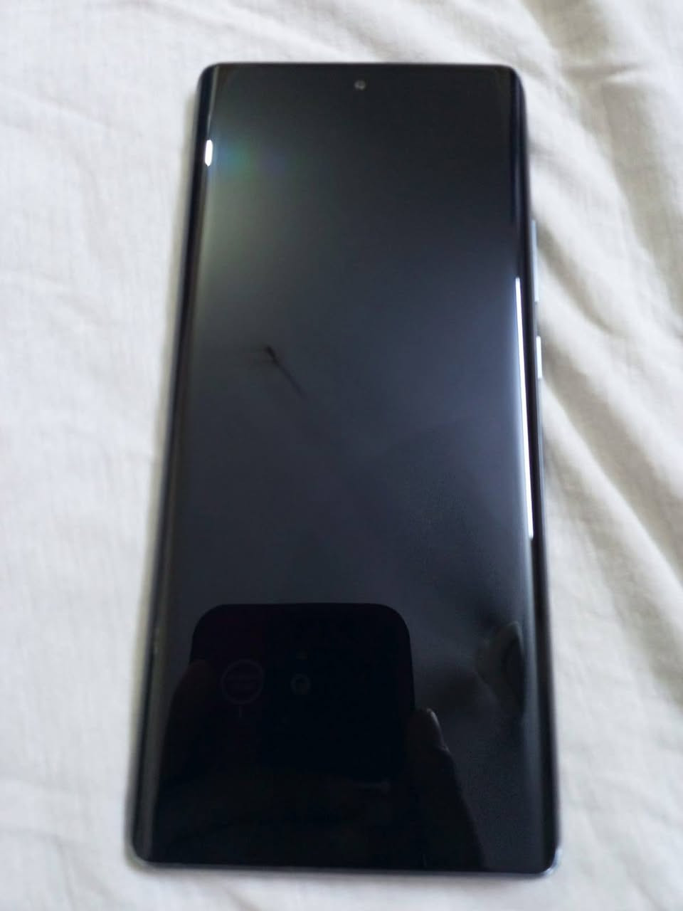 السلام عليكم.........اخوان هذا جهاز +Infinix Hot 50 Pro
مساحة 256 جديد مستعمل فترة قليلا و نضيف مبدل بي اي شي لا شاشة ولا بطارية 🔋 سماعتة قوية و هاي المواصفات كدامكم مال شاشة و الجهاز و يشغل العاب قوية و ببجي 60 فريم و سلاسة فول و كامرتة سلسة صور و فيديو تخلي على الشحن من ال0 لل100 بنص ساعة موبايل نضيف و جديد بس الكامرة الي صورت بيهة الجهاز ضالمتة و جهاز مدعوم كل فترة ينزلة تحديث ..... السعر 225 هذا رقمي للتواصل *********** والجميع على الراس..
