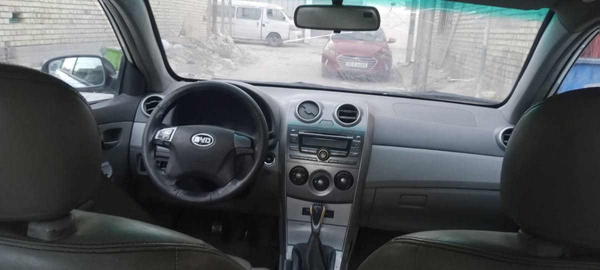 السلام عليكم بي وايدي G3 مديل2013 محرك هوندا ياباني كير عادي رقم ديالئ خصوصي
سياره خير من الله تبريد تايرات صدر بدواخلها حلوه نضيفه 
حادث سيارة  چاملغ اليسر شبر وبنيد بي رش صبغ 
السعر 40
رقمي ***********
